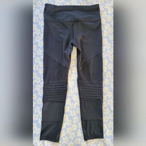 ZYIA size 8-10 Moto Light N Tight Black 7/8 Active Leggings